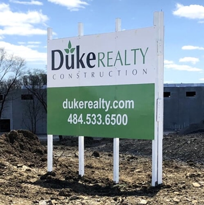 Exterior Signage Photo